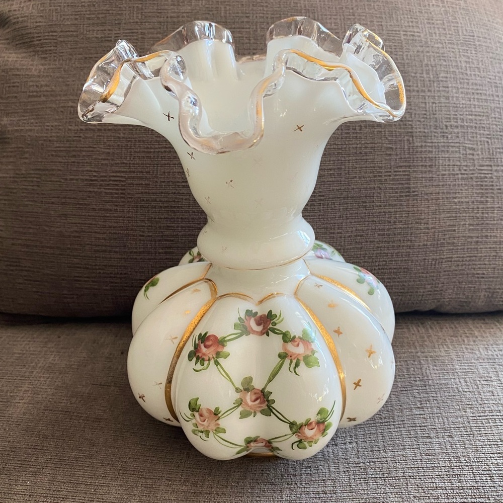 RARE Fenton Silver Crest Hand Painted 1940’s Charleton Roses Bow Tie Melon Vase